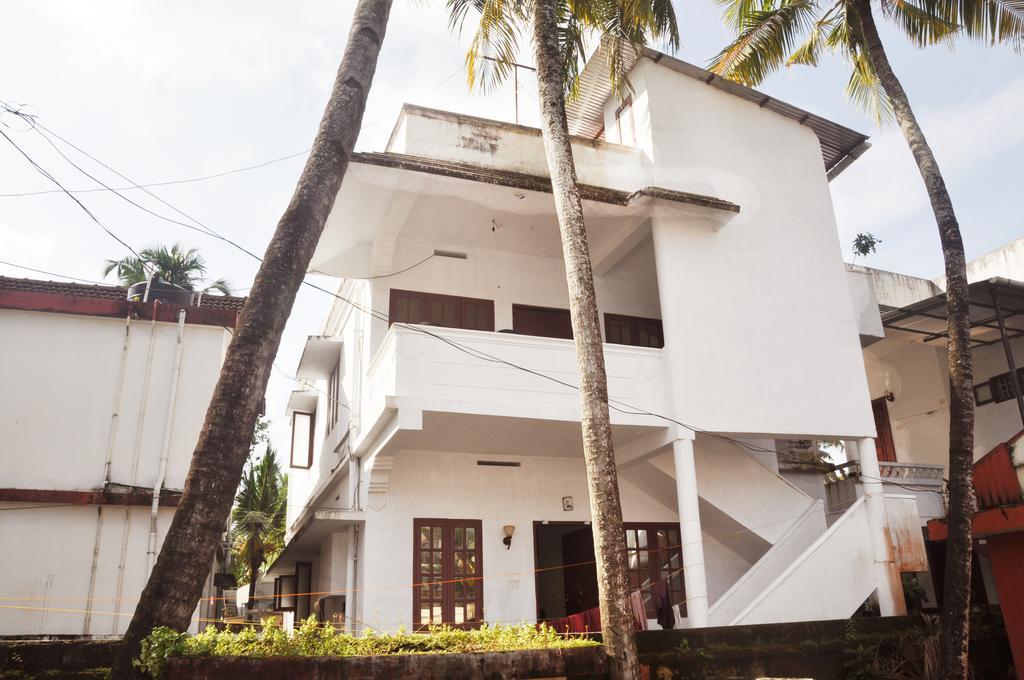 Rosegarden Homestay Fort Kochi Exterior photo